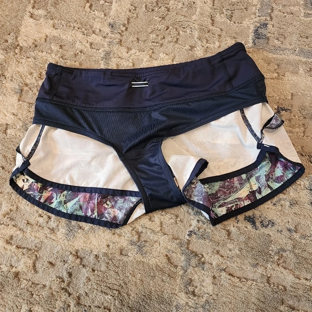Lululemon Run:‎ Speed Short *4-way Stretch Iridescent Multi / Deep Navy